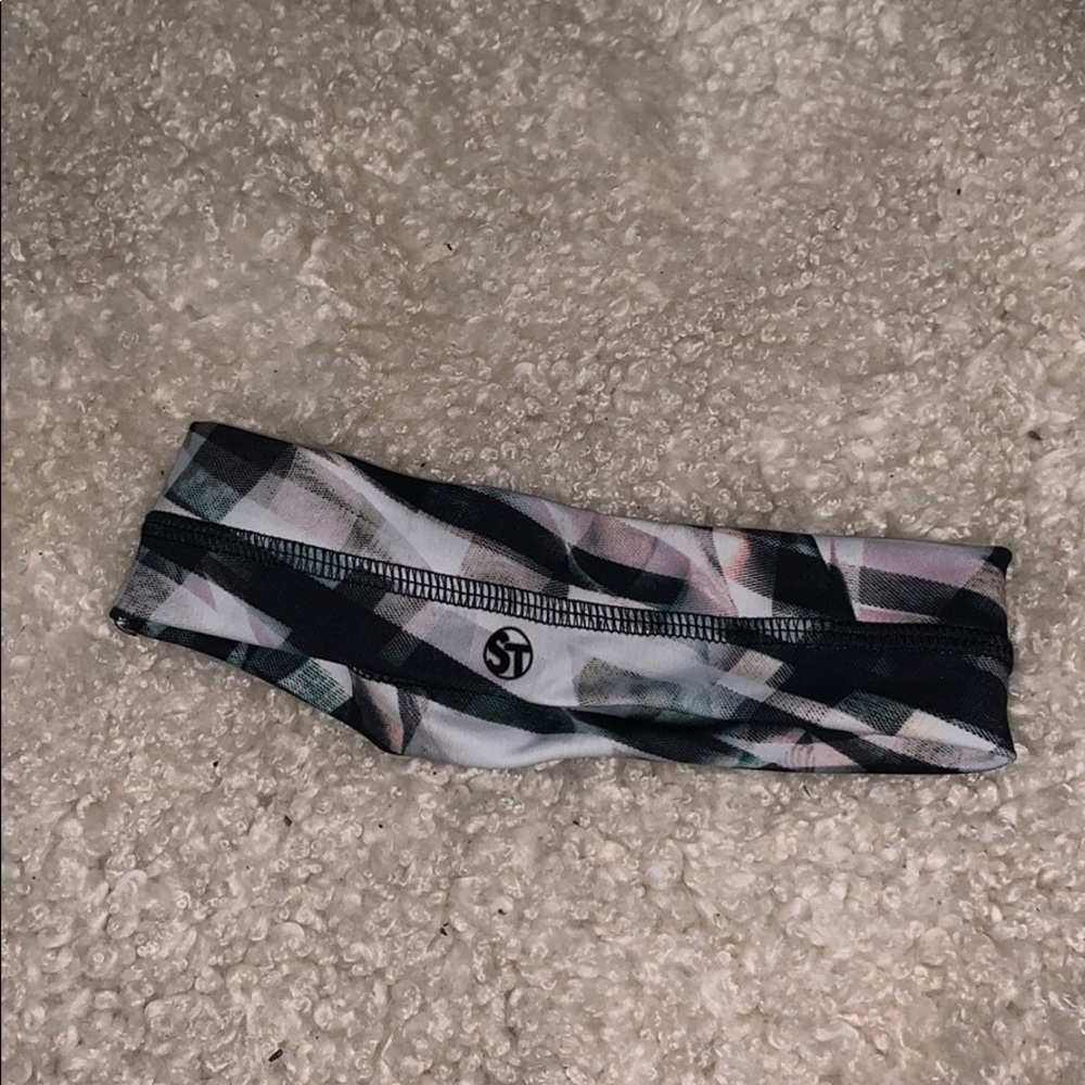 Strut this headband